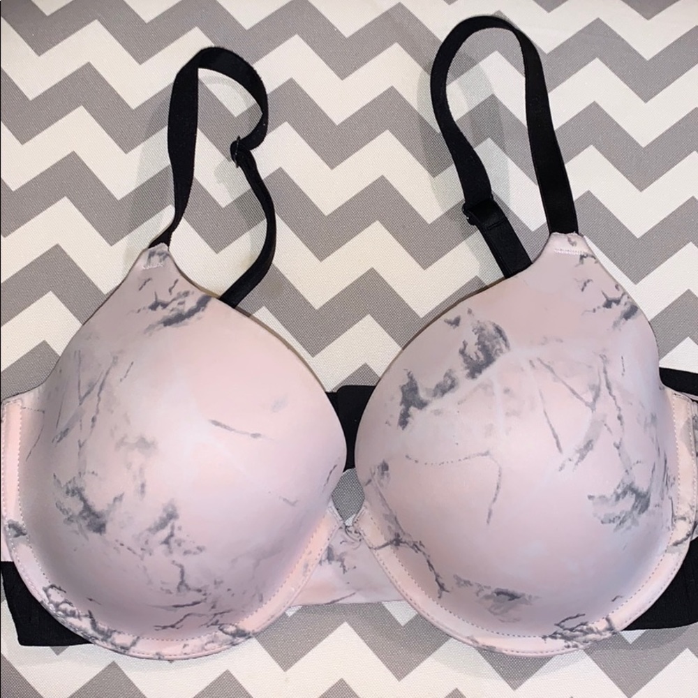 PINK BRA